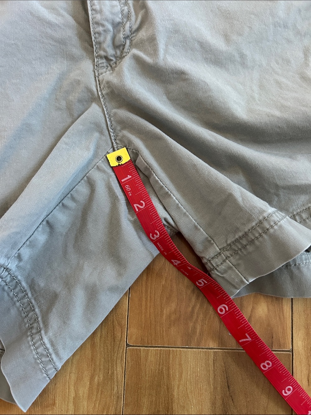 Eddie Bauer cotton khaki shorts - vintage - Picture 3 of 4
